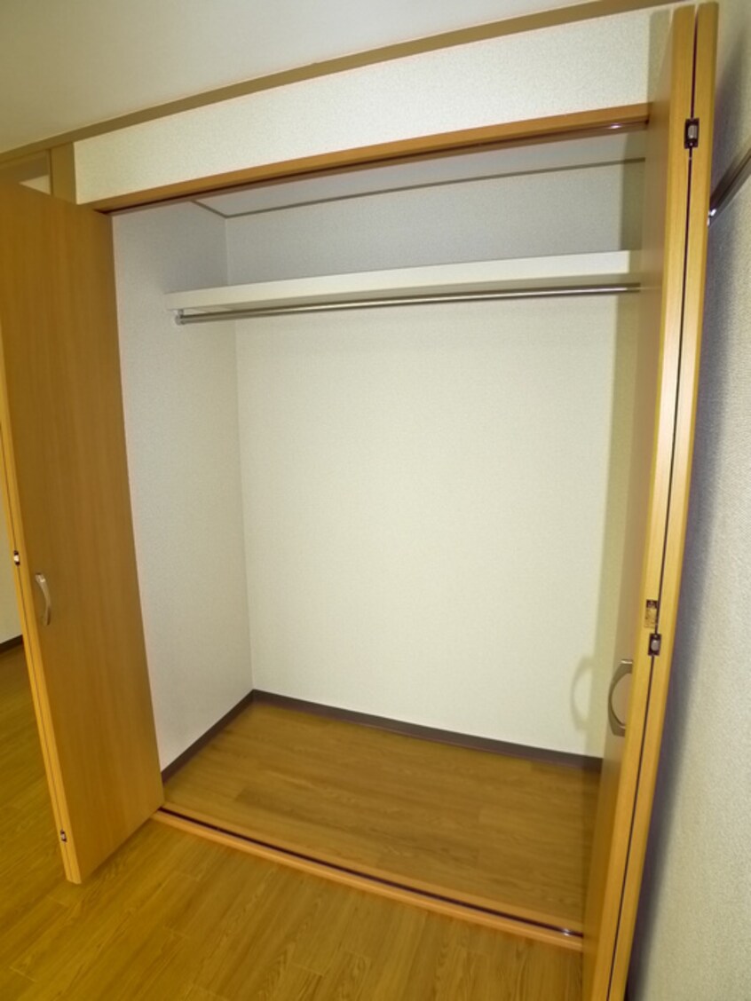 収納 リバ－サイドハイツ５号館