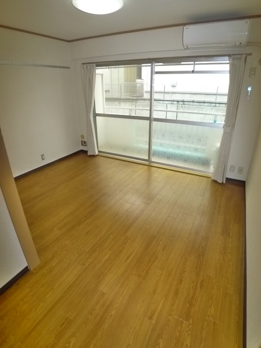 ベランダ・バルコニー リバ－サイドハイツ５号館