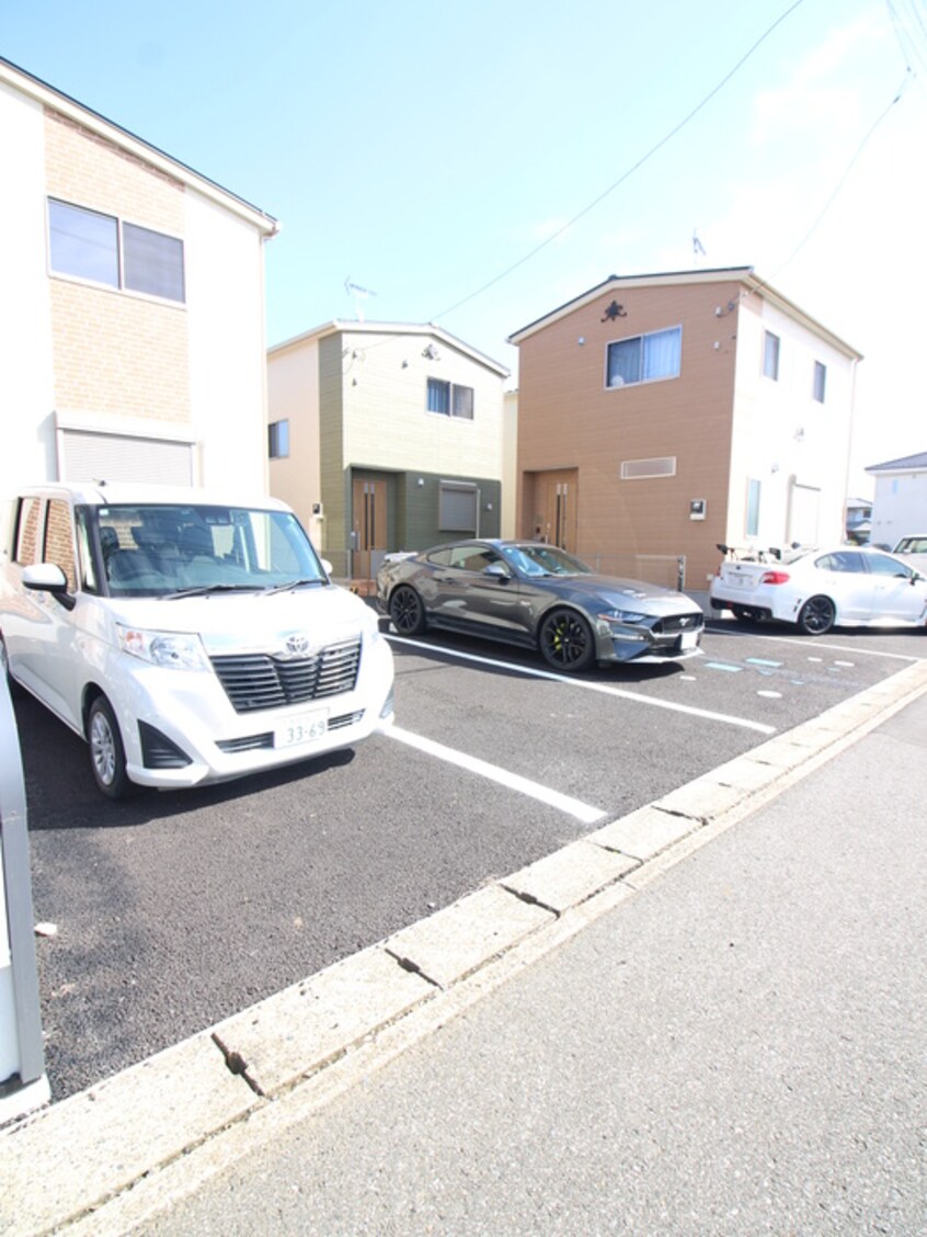 駐車場 ハルモニア