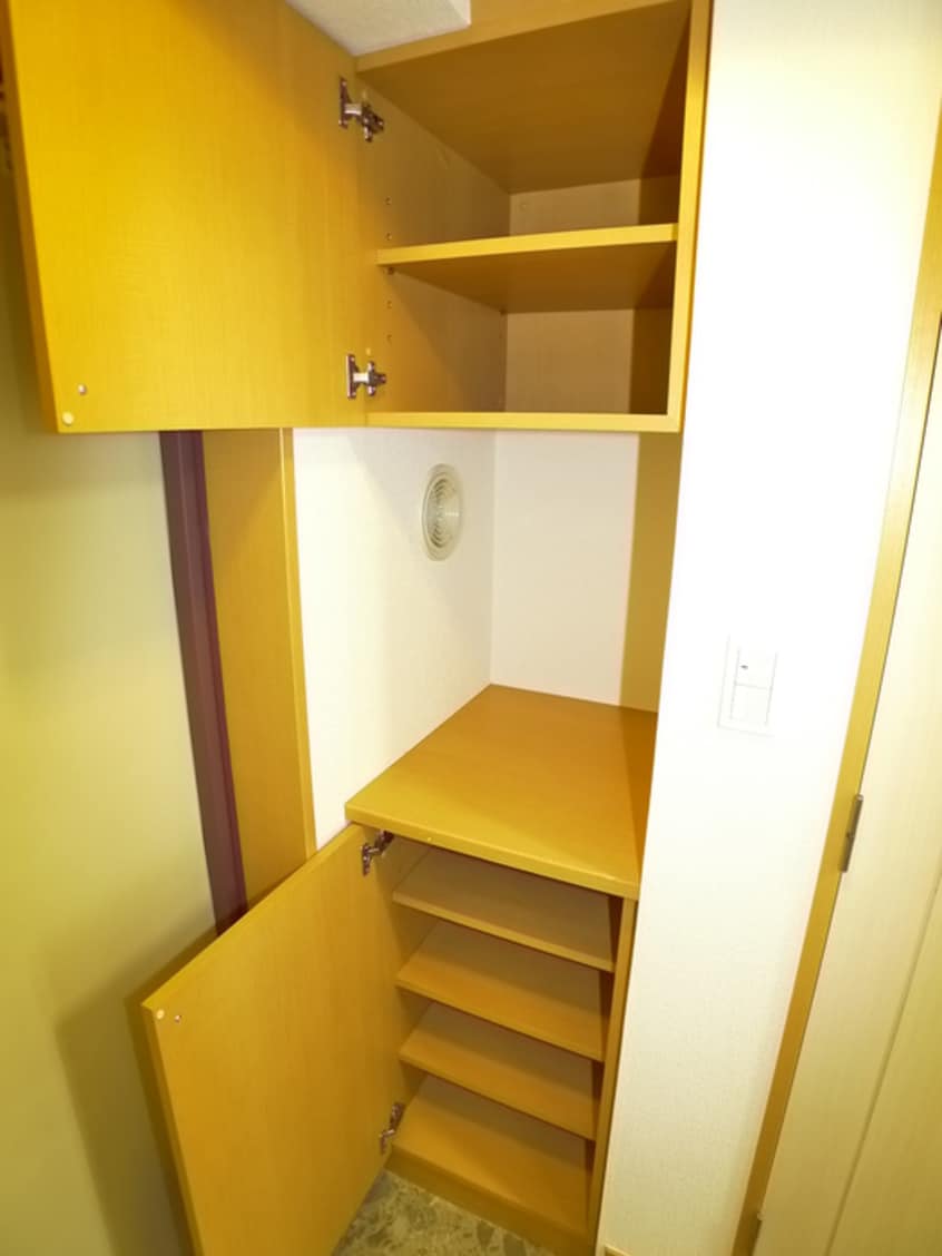 靴箱 リバーサイドハイツ７号館