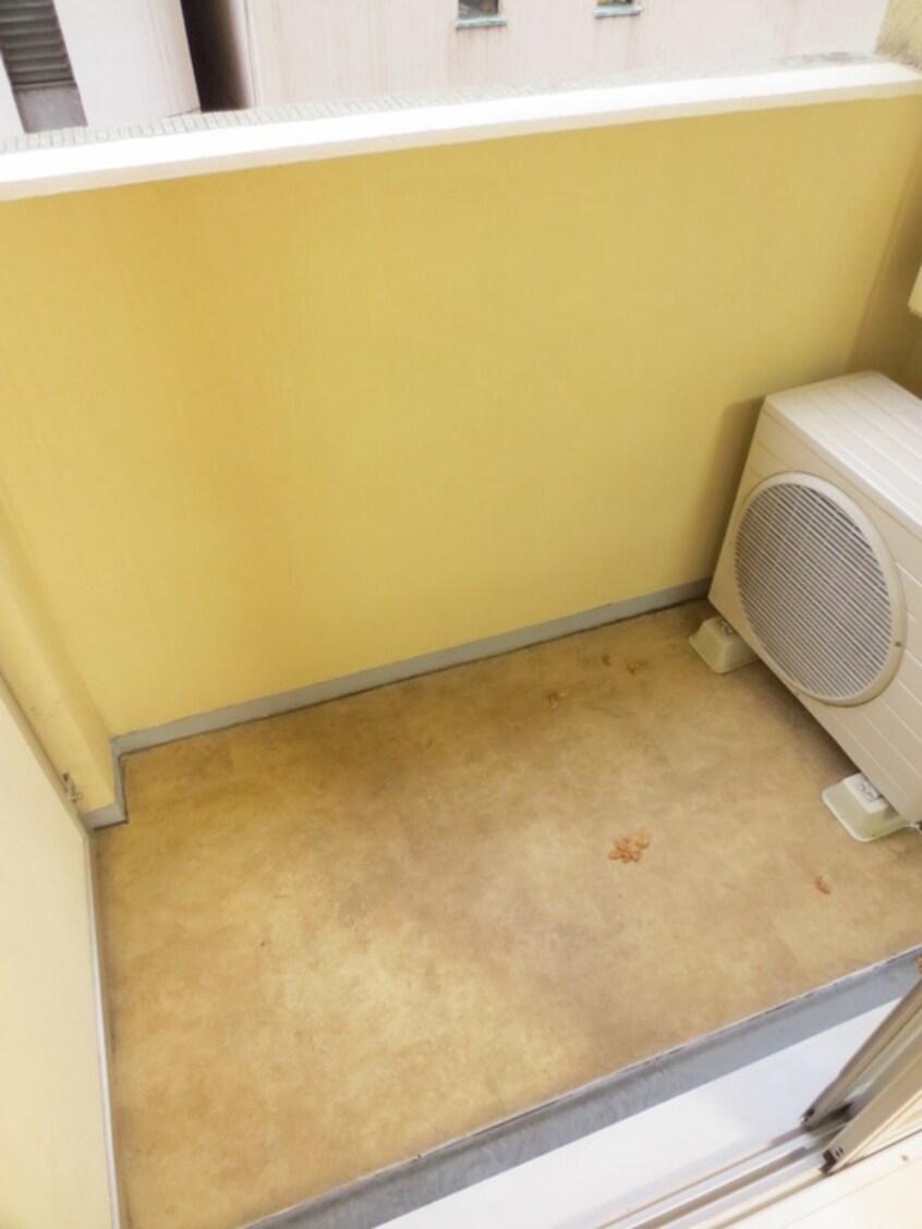 ベランダ・バルコニー ﾆｭ-ｼﾃｨ-ｱﾊﾟ-ﾄﾒﾝﾂ新川Ⅱ