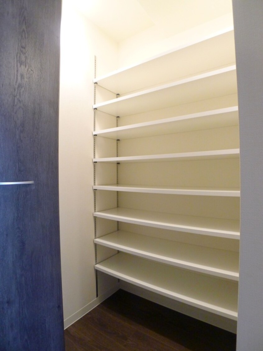 靴箱 コンフォリア南千住