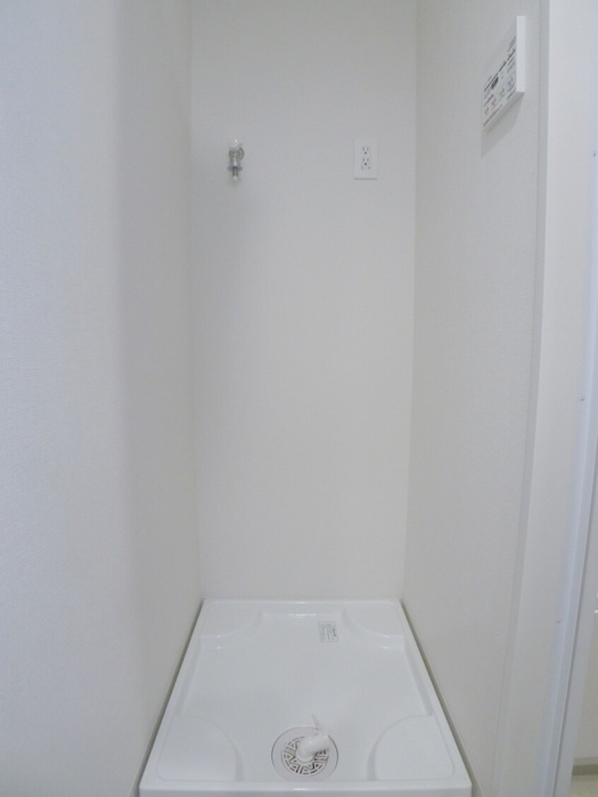 洗濯機置場 コンフォリア南千住