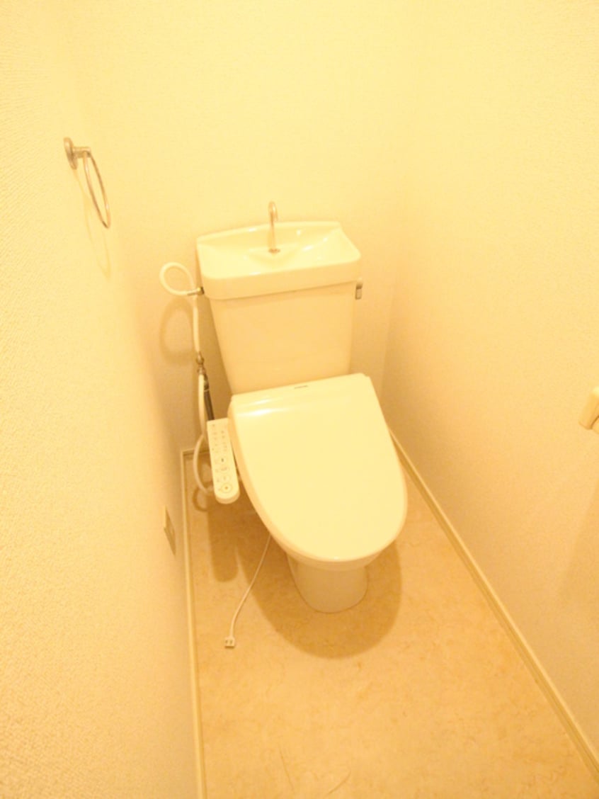 トイレ メゾン　ヨコハマ