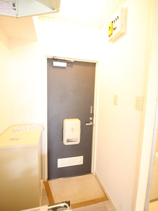 玄関 メゾン　ヨコハマ