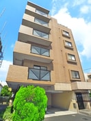 入谷サンアイガーデン２番館の外観