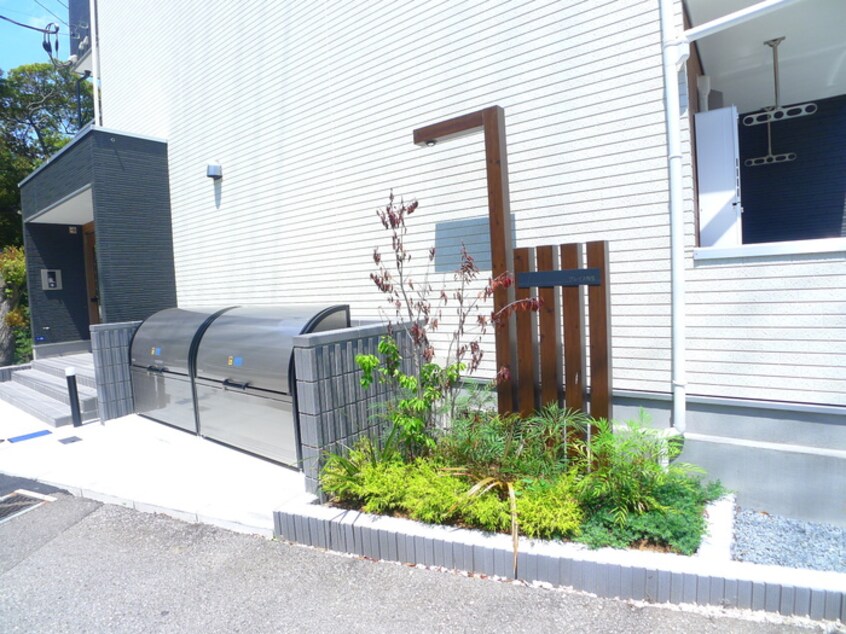 エントランス部分 グレイス稲毛