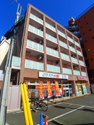 ケリ－の外観