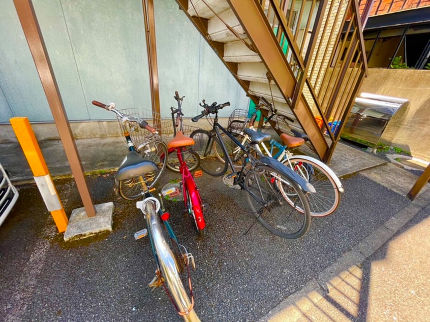 駐輪場 ザ・ハウス２１