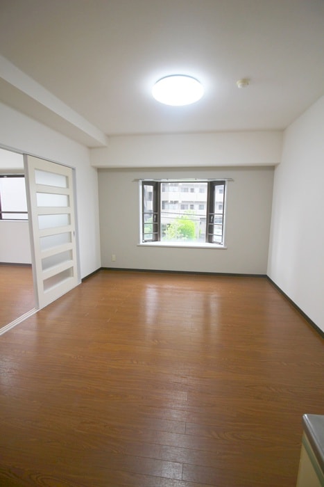 居室 ルミエ－ル戸田