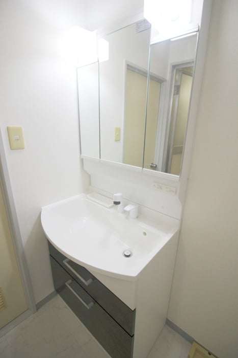 洗面 ルミエ－ル戸田