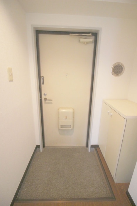 玄関 ルミエ－ル戸田