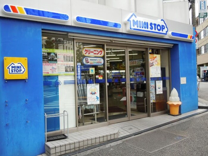 ミニストップ 千駄ヶ谷３丁目店(コンビニ)まで230m ASTILE原宿