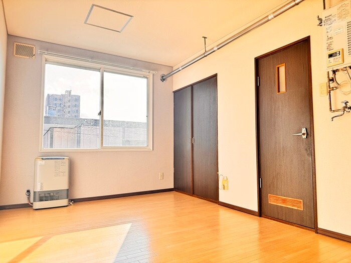 居室 RARA本町