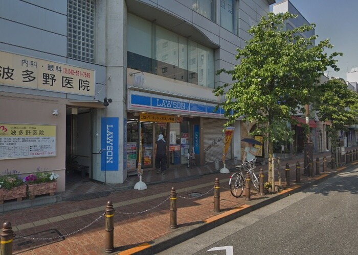 ローソン福生駅前通店(コンビニ)まで150m シャロ－ム福生