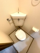 トイレ カーサヴェルデ(201)