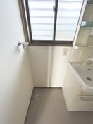 洗濯機置場 ファミーユ稲葉