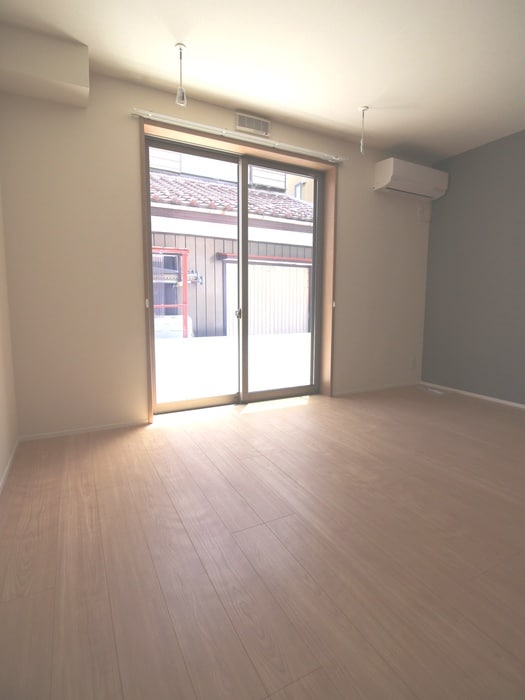 居室 シュロス蓮田