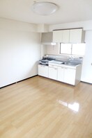 居室 メゾン中白根（２Ｆ）