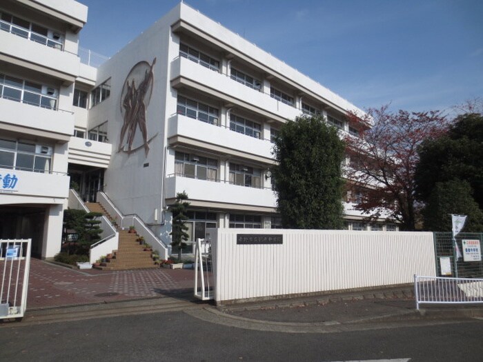 秦野市立鶴巻中学校(中学校/中等教育学校)まで460m ドミ－ル宮ノ下Ａ