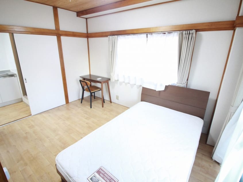 居室 ビラ八重