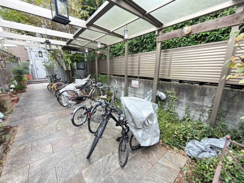 駐輪場 ＳＥＡＳＯＮ ＯＮＥ ＨＩＬＬＳ