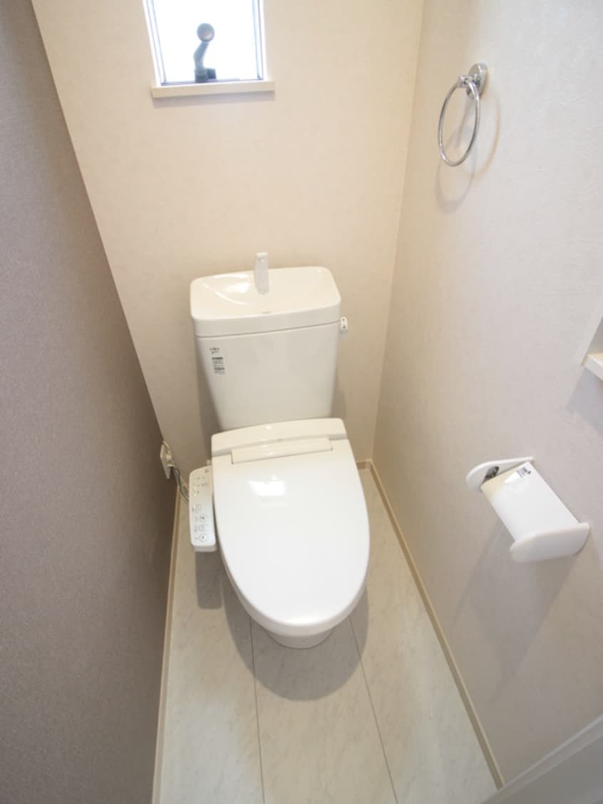 トイレ APRILE GOHONGI