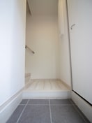 玄関 APRILE GOHONGI