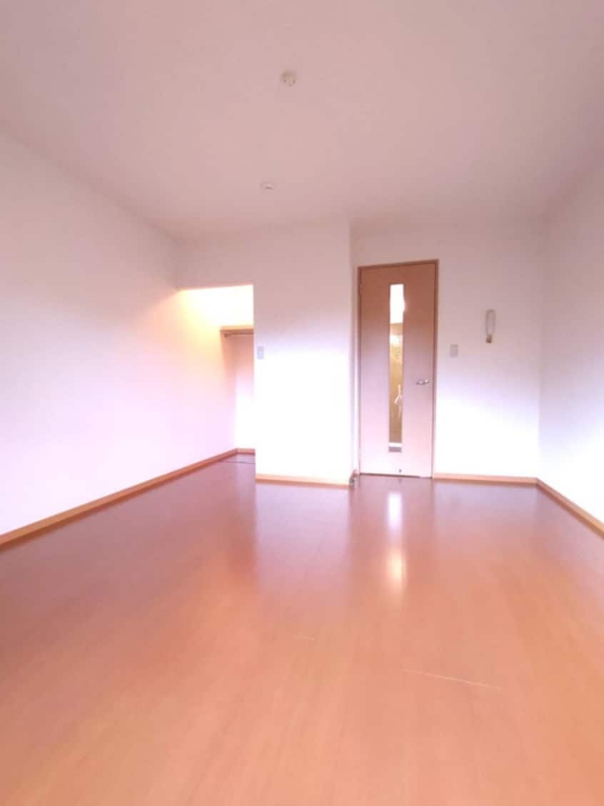 内観写真 クラリスモナ