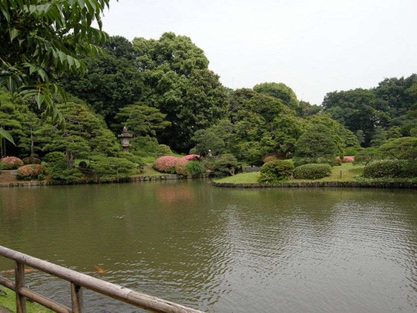 六義園(公園)まで510m 文京本駒込レジデンス