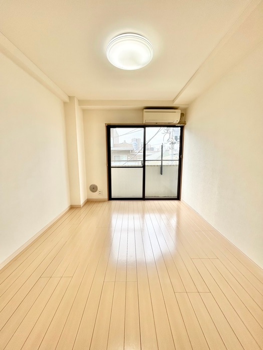 居室 BEL、GRAVIA、TAKAHASHI