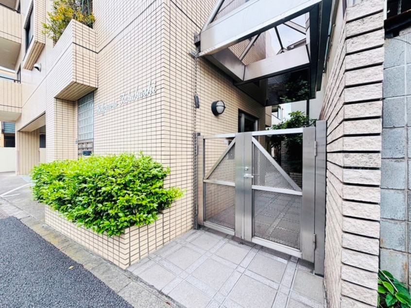 エントランス部分 BEL、GRAVIA、TAKAHASHI