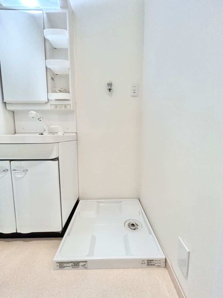 洗濯機置場 BEL、GRAVIA、TAKAHASHI