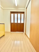 廊下 BEL、GRAVIA、TAKAHASHI