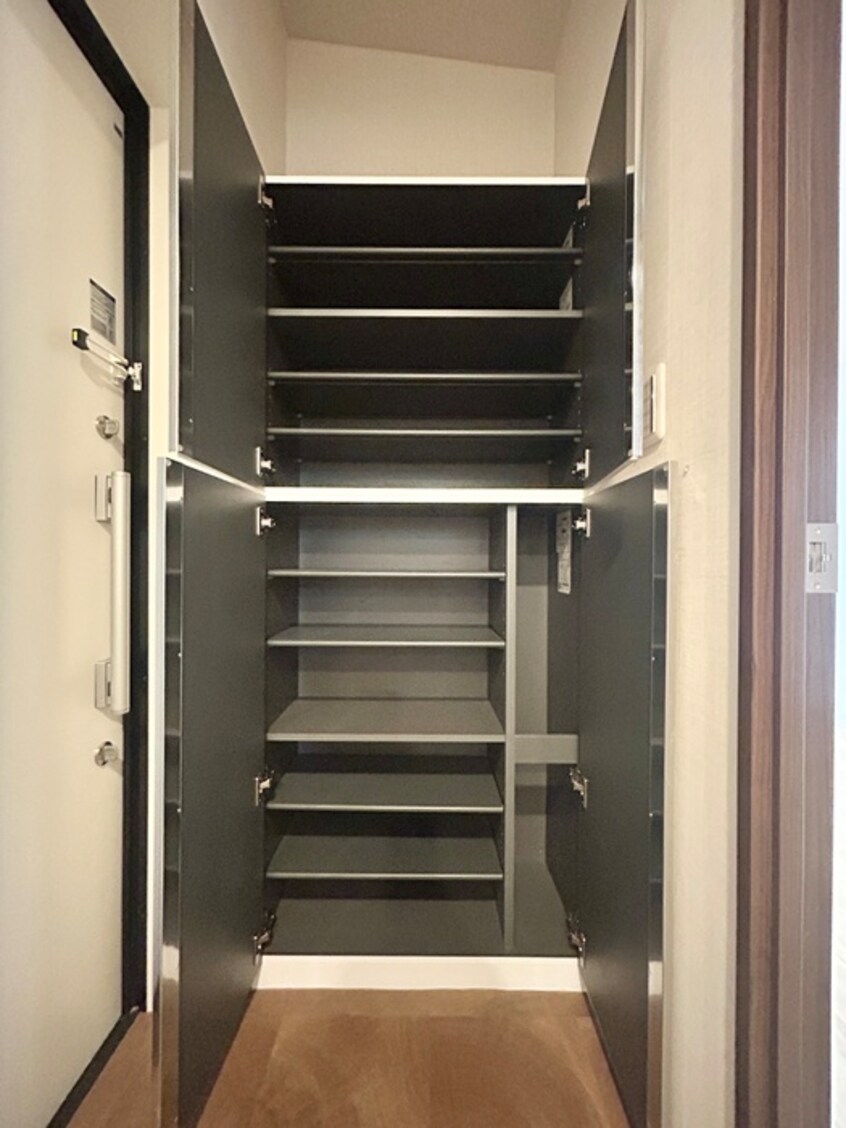 靴箱 ＦＡＩＲ東向島