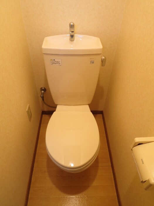 トイレ メ－プルクレスタ