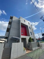 ＳＵＺＵＫＩ　ＢＬＤＧ．