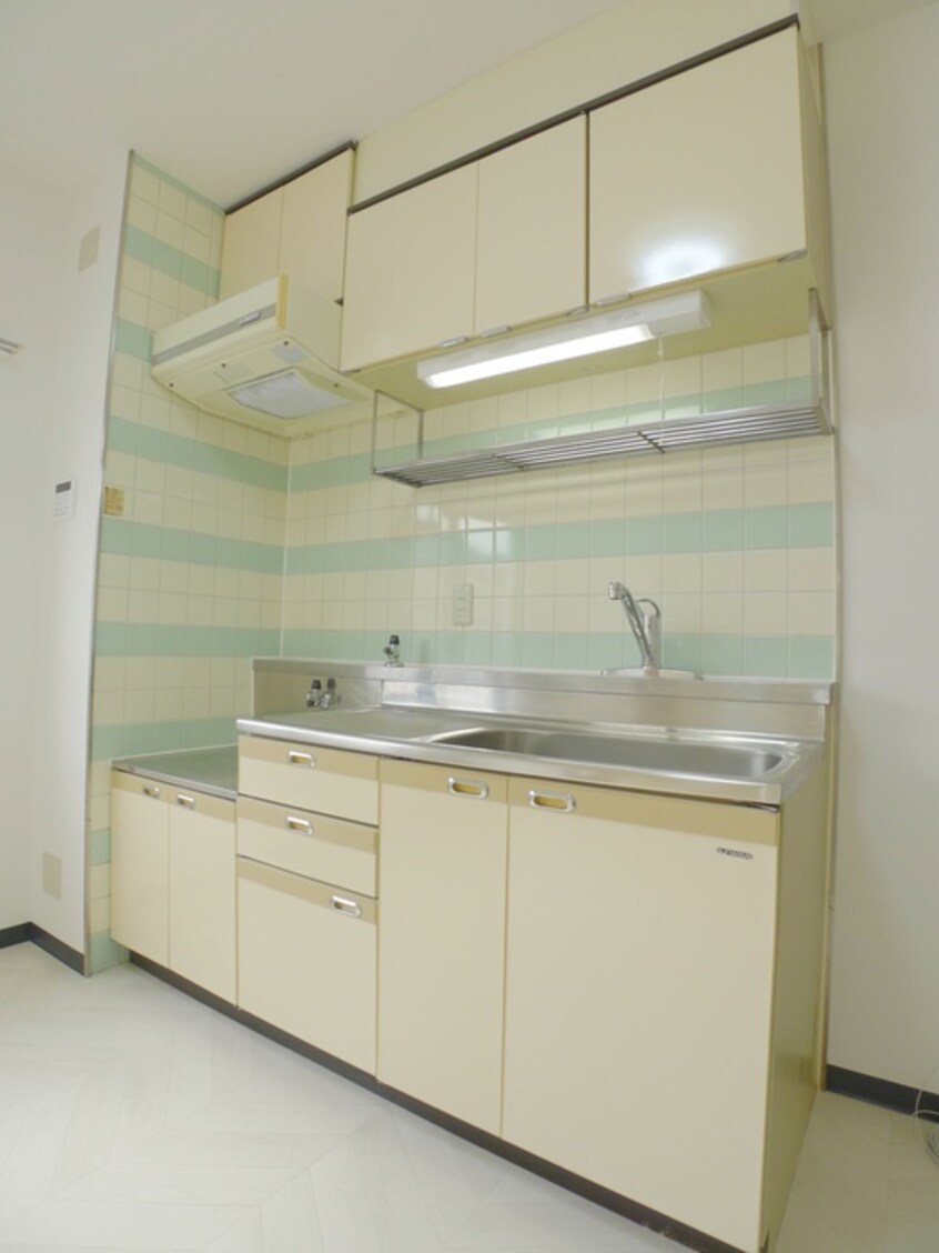 キッチン ロ－ゼブランシェ