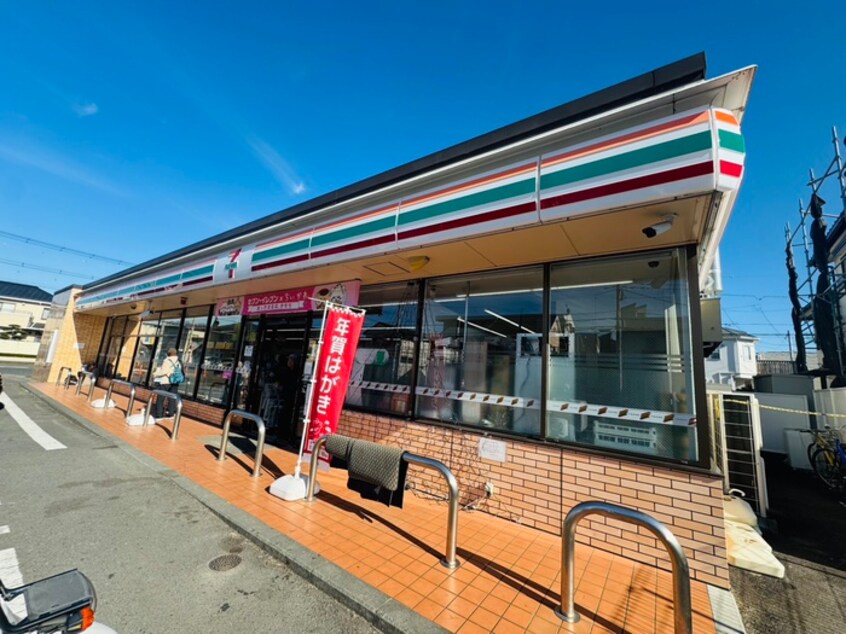 セブンイレブン(コンビニ)まで357m サンモール鶴嶺A