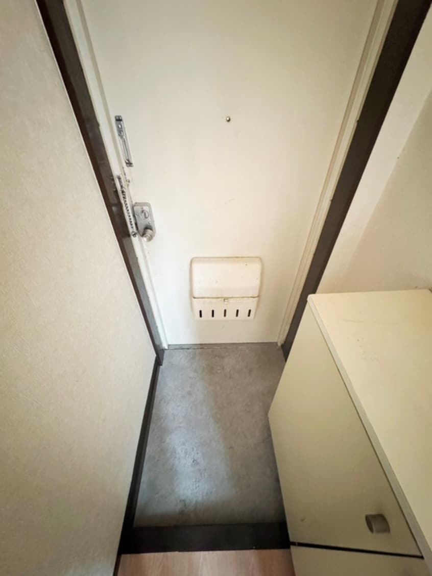 玄関 房総ハイツ
