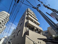 ＧＡＲＤＥＮ　ＣＯＵＲＴ