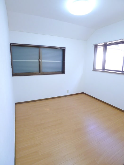 居室 ファミ－ルハイム