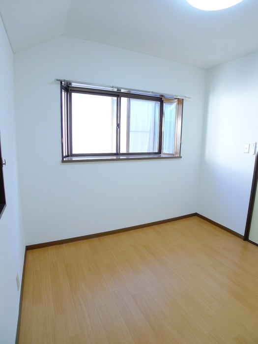 居室 ファミ－ルハイム