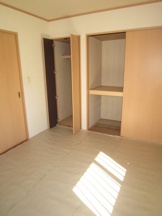 収納 フローレンス小山