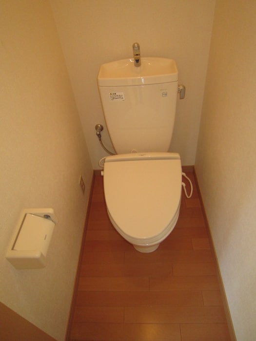 トイレ フローレンス小山