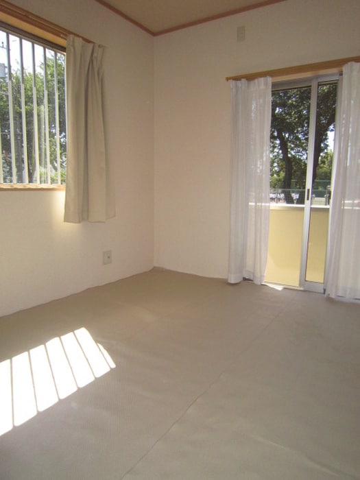 居室 フローレンス小山