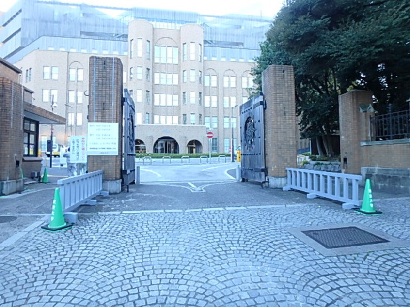 東京大学弥生門(大学/短大/専門学校)まで115m 真正館