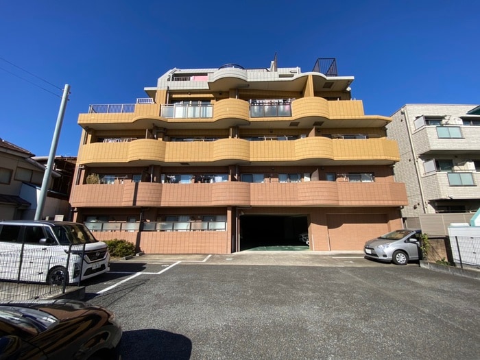 駐車場 エルミタ－ジュ横浜ベイ