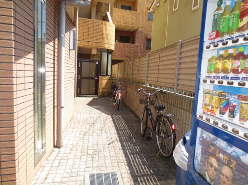 駐輪場 エルミタ－ジュ横浜ベイ