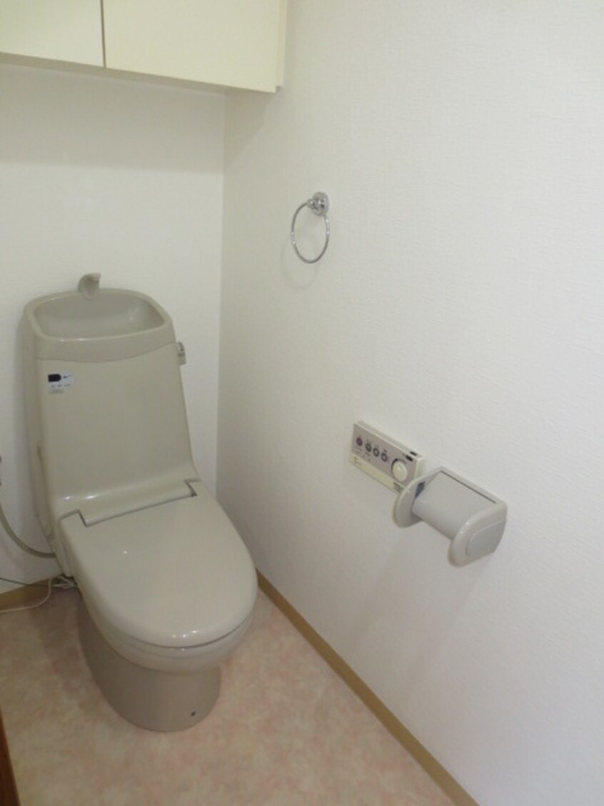 トイレ エルミタ－ジュ横浜ベイ